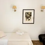 Boutique Townhouse With Hot Tub Near Puerto Banus