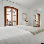 Sanders Sol 2 - Modern Two-Bedroom Apartment In The Heart Of Puerto Banus Nightlife