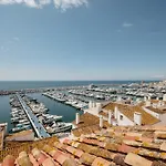 Penthouse In Puerto Banus With Sea And Marina Views
