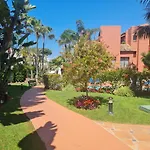 Luxury Spacious Penthouse & Garage 150M To Beach