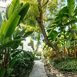 Puente Romano Beach Suites - Private Apartaments
