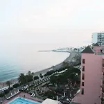Apartamento Centrico Y En Primera Linea De Playa.