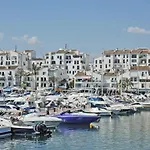 Apartment Puerto Banus