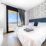 Luxury Apartment In Samara Resort