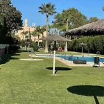 2Br, 1Bth Flat Near Puerto Banus