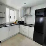 2Br, 1Bth Flat Near Puerto Banus