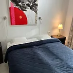 Homelystay - Marbella, Puerto Banus