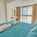Skol 439 Spacious And Refurbished Apartment With Sea Views