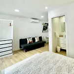 Amazing Seaside Studio By Eaw Homes