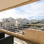 Spacious And Luxurious Apartment In Puerto Banus