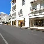 First Line Beach Apartment - Puerto Banus