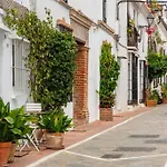 Linda Casita En El Casco Antiguo De Marbella