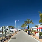 Apartamento En 2ª Linea De Playa, Centro De Marbella