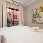 Dream Experience In Elviria: Luxury Property Close To Beaches, Restaurants And Golf Courses