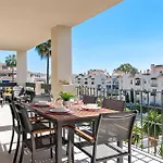 Lovely 2-Bed 10 Mins Walk From Puerto Banus
