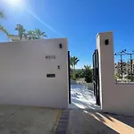 Ultimate Luxury Dream Villa With 7 Bedrooms, Gym, Spa And Infinity Pool