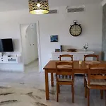 Napoleon 4A With Pool Close To The Beach