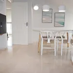 Atico Romantico en Corazón de Marbella / RoomAttic