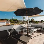 Cozy Holiday Home At The Beach In Costabella, Marbella