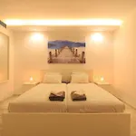 1108 Beachfront 2 Apartments With Roofterrace 80Mtrgt Beach 3 Pools