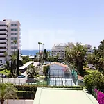 751, Renovated 2 Beedroom Apartment, Second Line Of The Beach, Wifi, Parkinging