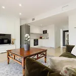 Cozy Apartment, With Mountain Views And Large Private Terrace, On The Golden Mile, Marbella