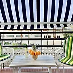 Beachfront 1Br Apartment In Center Of Marbella!