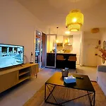 Cozy 2-Bed 2-Bathroom Apartment In Marbella Town Centre