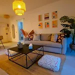 Cozy 2-Bed 2-Bathroom Apartment In Marbella Town Centre