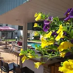 Banus Lodge