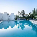 75-Apartment With Views In Elviria, Marbella