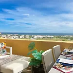 62 - Penthouse In Los Almendros With Fantastic Vie