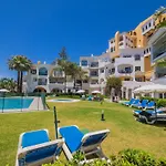 Cubo\'S Penthouse Cabopino Port Marbella & Parking