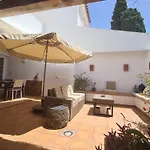 Townhouse In Marbella - Walking Distance To Puerto Banus