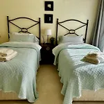 Lovely Elviria Apartment 200M From The Beach