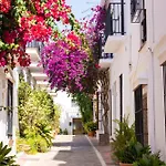Oasis Lomas Del Marbella Club