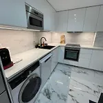 Apartamento De 2 Habitaciones Con Plaza De Garaje