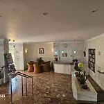 Julia\'S Apartment