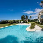 Neptuno II Beachfront Elviria,Sea Views,Lovely Terrace And Pool