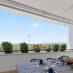 Casa Makas Santa Clara Golf