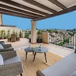 Nueva Andalucia Penthouse