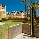 Renovated Apartment With Garden And Direct Beach Access, Marbella East