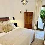 Golden Beach Oasis Of Peace - Eaw Homes