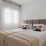 Moderno y luminoso apartamento en Las Gaviotas- Puerto Banús