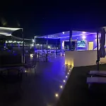 Daos Suites & Terrace Marbella