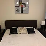 Piso 2 Habitaciones, Salon 2 Bano En Puerto Banus Vista Mar !