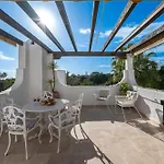 Modern 3 Bdrm Apt With Sea Views & Pool Newly Renovated