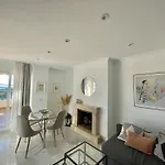 Walking Distance To Puerto Banus Sea View Apartment