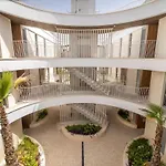 Bellamar Luxury Apartment In Marbella With Amenities