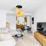 Marbella Real - Newly Reformed Apartment